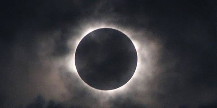Eclipse en el cielo