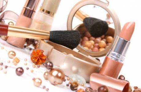 Cosméticos decorativos