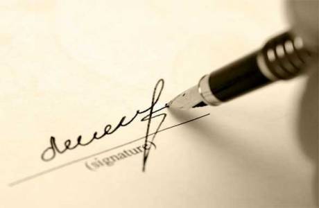 Cómo encontrar una firma hermosa y original para un apellido en un pasaporte