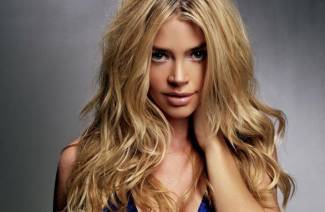 Corte de cabelo de volume para cabelos longos