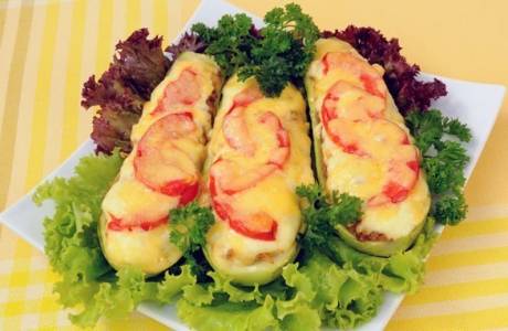 Abobrinha com queijo no forno