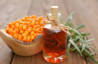 Aceite de espino amarillo para el cabello