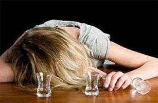 Tratamento de alcoolismo feminino em casa