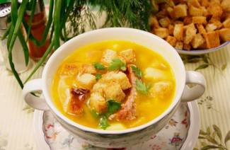 Sopa de Frango com Ervilha