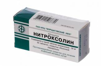 Nitroksolina