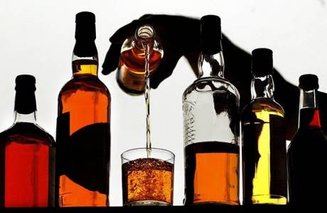 Dlaczego ludzie piją alkohol?