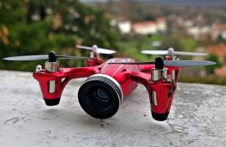 Quadrocopter z kamerą