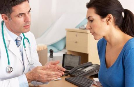 Causas de hemorroides en mujeres