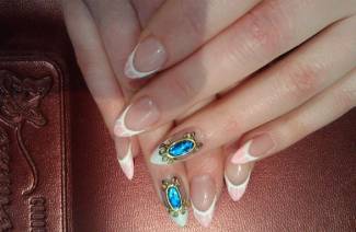 Piedras líquidas en las uñas
