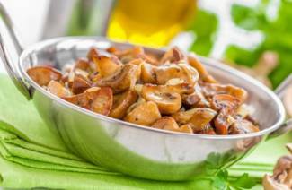 Ensalada de champiñones fritos
