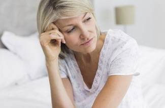 Sintomas da menopausa em mulheres após 45 anos