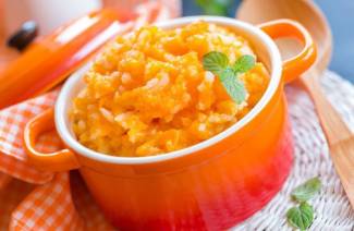 Calabaza en una olla de cocción lenta