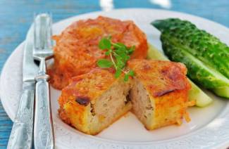 Feiticeiros de batata com carne picada