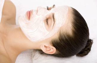 Máscara facial de clareamento