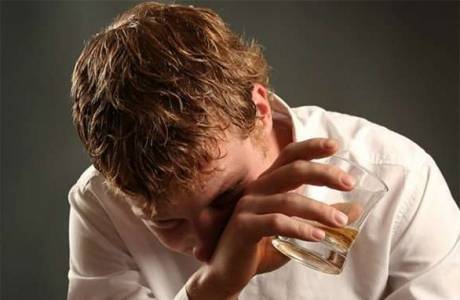 Síndrome de abstinência alcoólica