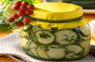 Ensalada de pepino Nezhinsky para el invierno