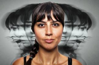Signos de esquizofrenia en mujeres.