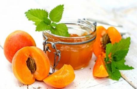 Mermelada de albaricoque para el invierno