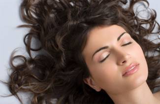 Corteza de roble para el cabello