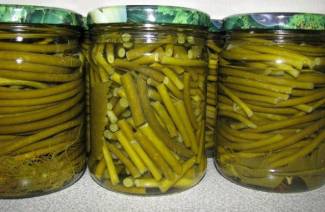 Flechas de ajo en escabeche