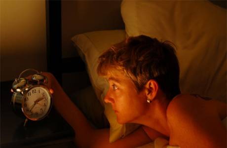 Por que as pessoas acordam à noite?