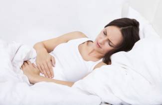Sintomas e tratamento da endometriose uterina com remédios populares
