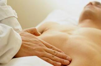 Tratamento sem cirurgia de hérnia inguinal em homens