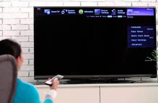 Telewizor z dostępem do Internetu i Wi-Fi