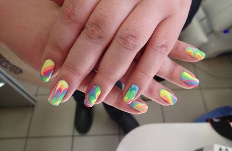 Manicure wodny w domu