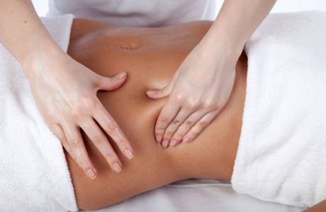 Massagem para emagrecer o abdômen e os lados