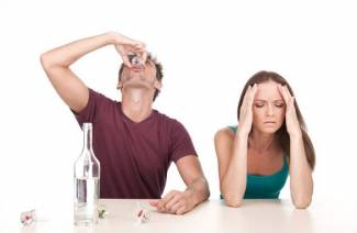 Tratamiento forzado para el alcoholismo.