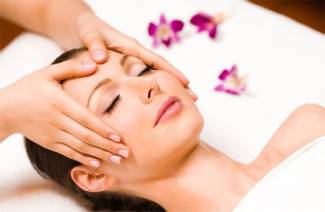 Acupressão para rejuvenescimento facial