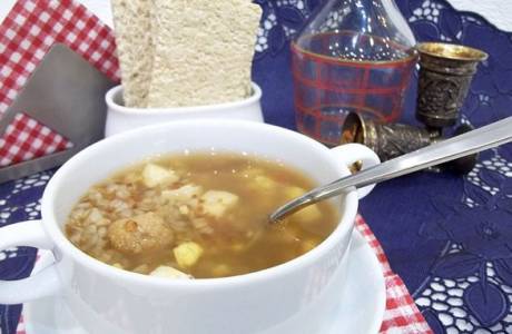 Sopa de Frango de Trigo Sarraceno