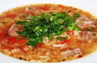 Sopa de carne Kharcho