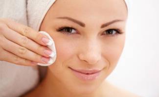 Manchas de idade creme de clareamento