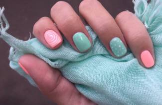 Manicura pastel
