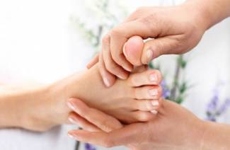 Os melhores remédios populares para fungos nas unhas