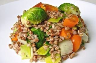 Trigo sarraceno con verduras para adelgazar
