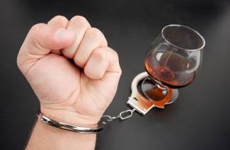 Co to jest alkoholizm?