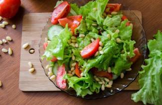 Ensalada de piñones