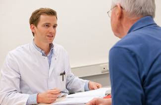 ¿Qué médico trata la impotencia en los hombres?