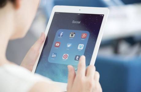 Busca pelo número de telefone nas redes sociais