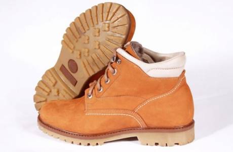 Buty z nubuku