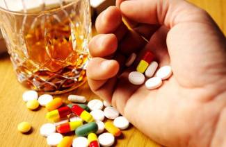 Dlaczego nie możesz pić alkoholu z antybiotykami
