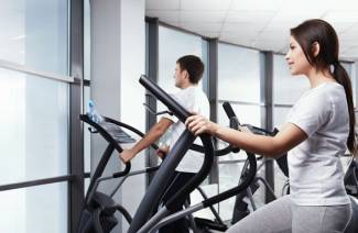 O uso de uma bicicleta de exercício