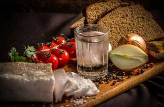 Moonshine z medu