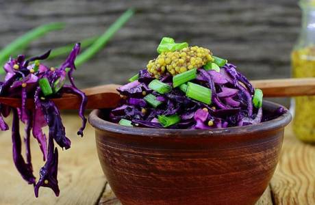 Salada de couve roxa