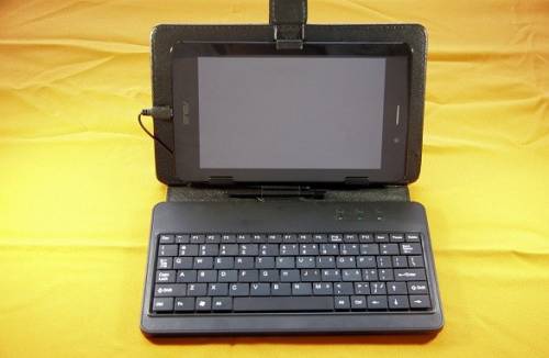Tablet z klawiaturą