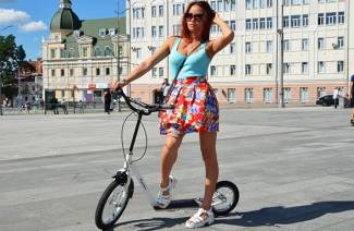 Kolobežka s nafukovacími kolesami