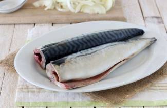 Caballa en escabeche